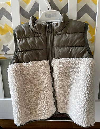 h&m pelus detaylı bebek şişme yelek