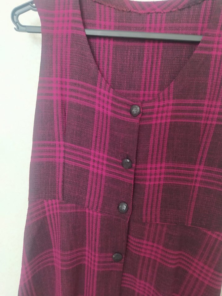 Bordo ekoseli Düğmeli Kolsuz jile - Görsel 4