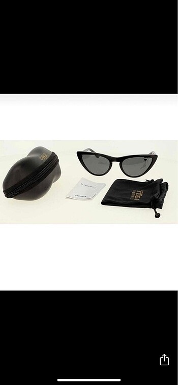 Vogue gigi hadid eyewear