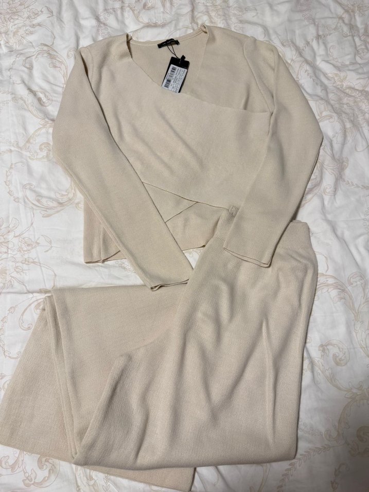 Kadın Beyaz Pamuklu Rahat Kesim Takım - Görsel 2