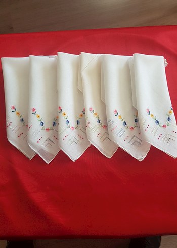 Renkli Nakışlı Beyaz Masa peçetesi - Görsel 2