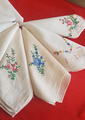 Nakışlı Renkli Desenli Beyaz Mendil - Görsel 3