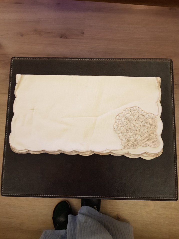 Krem renkli peçete takimi - Görsel 2