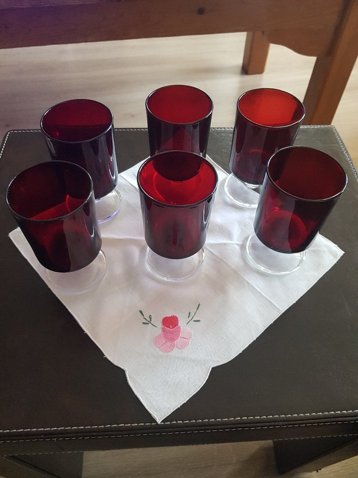 Fransiz  Luminac Bordo Renkli Ayaklı Cam Bardak Seti - Görsel 2