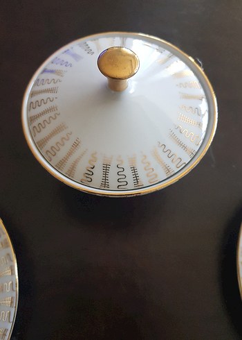 Beyaz ve Altin Desenli Porselen Fincan Takımı - Görsel 4