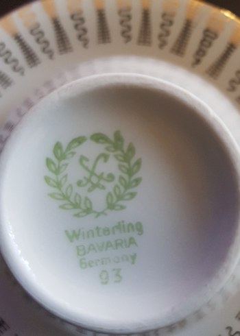 Beyaz ve Altin Desenli Porselen Fincan Takımı - Görsel 2