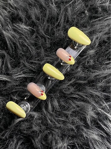 Diğer Butter yellow