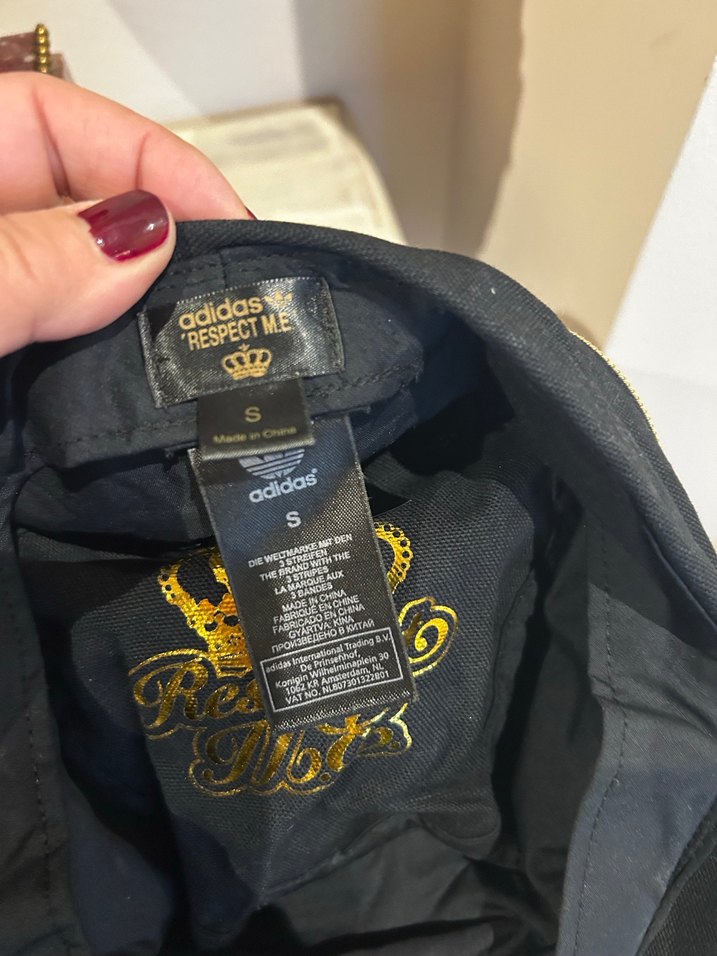 Altın İşlemeli Siyah Sokak Şapkası - Görsel 5