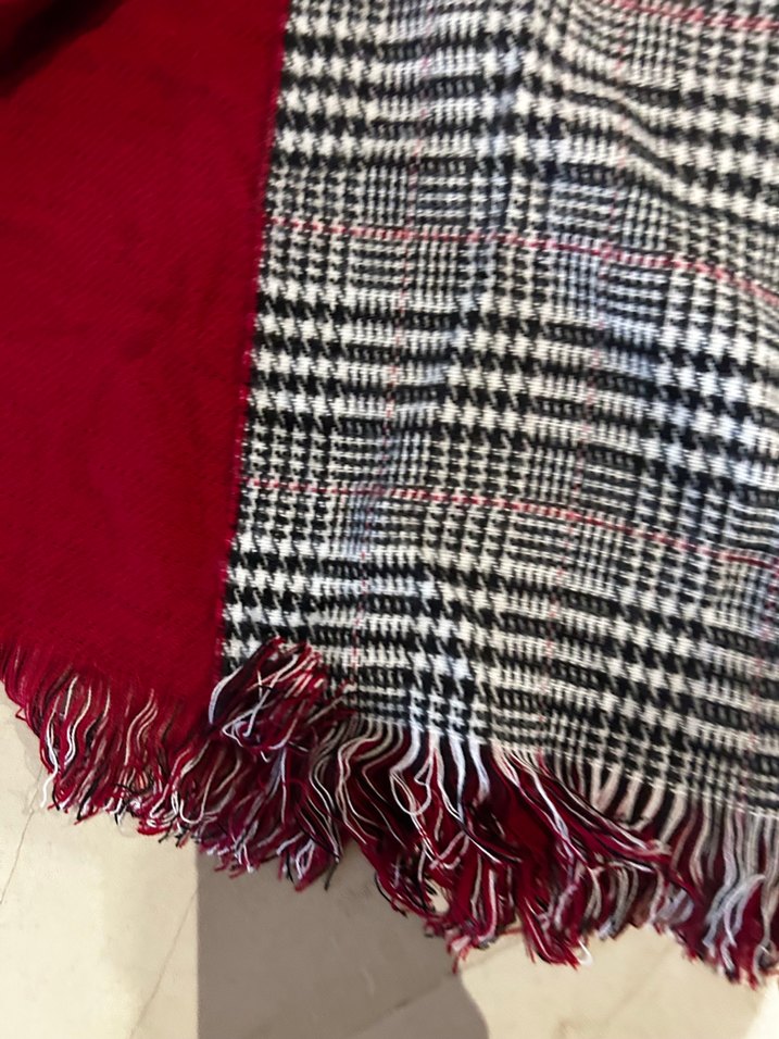 Bordo Ekose Desenli Kadın Şal - Görsel 4
