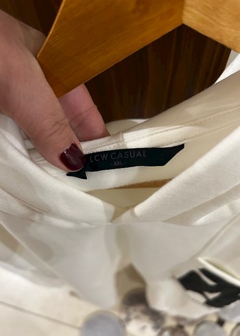 Beyaz Kapüşonlu Rahat Sweatshirt - Görsel 7