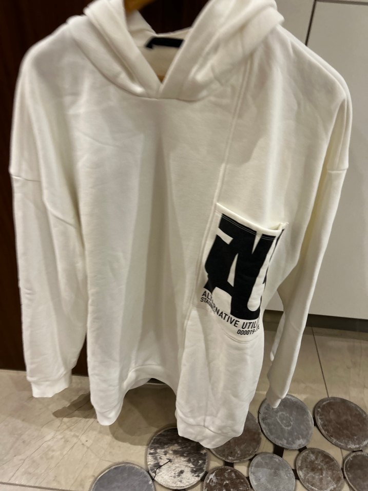 Beyaz Kapüşonlu Rahat Sweatshirt - Görsel 4