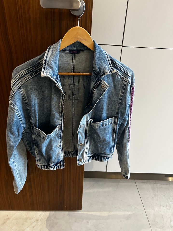 Düğmeli Denim Ceket - Görsel 2