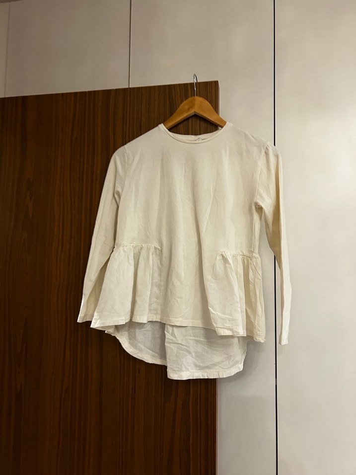 Beyaz Keten Uzun Kollu Fırfırlı Bluz - Görsel 2