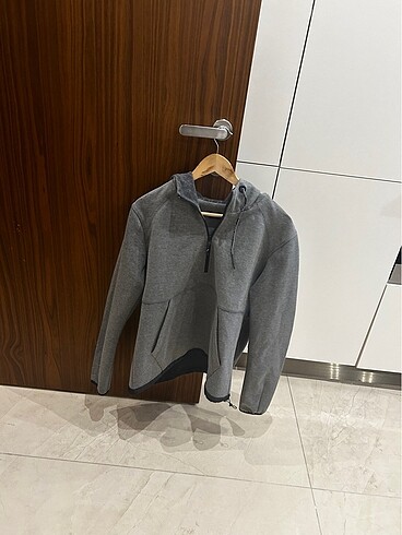 Lufian sweat