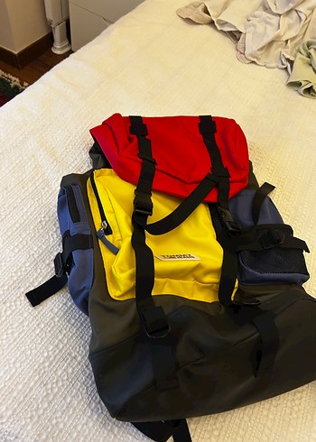 Tommy Hilfiger Renkli Ve Sik Cok Bolmeli Sirt Cantasi