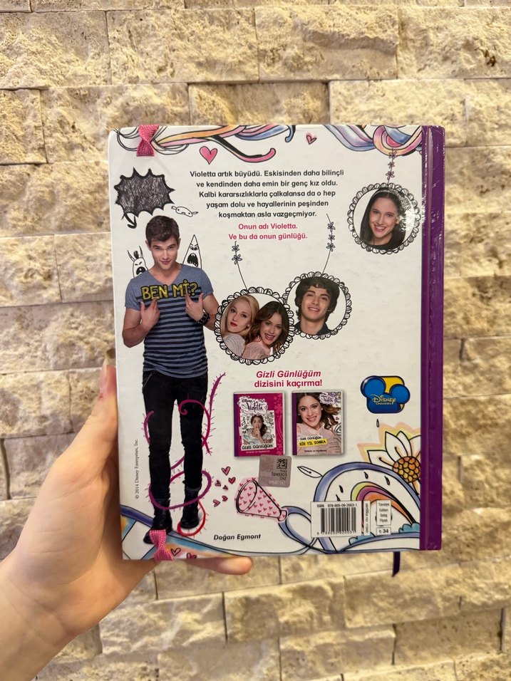 Disney Violetta Gizli Günlüğüm: Bir Yıl Sonra - Görsel 2