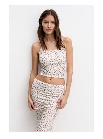 Pull and bear minik çiçekli askılı üst m beden