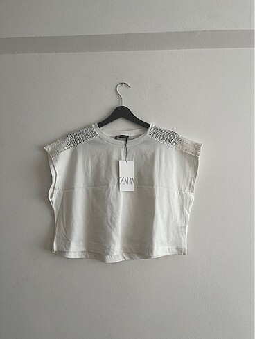 Zara beyaz tshirt s beden