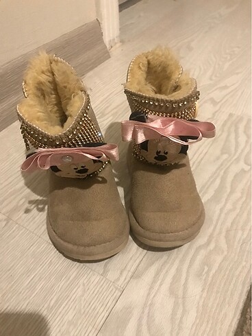 Kız çocuk ugg ayakkabı bot