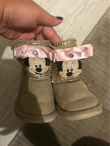 24 Beden Kız çocuk ugg ayakkabı bot