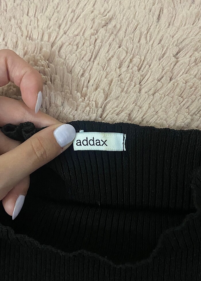 addax siyah kayik yaka crop - Görsel 2