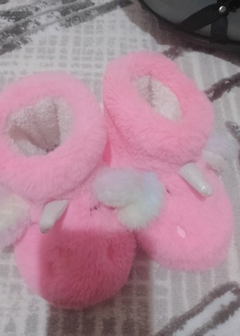 Pembe Kürklü Kız Çocuk Ev Terliği