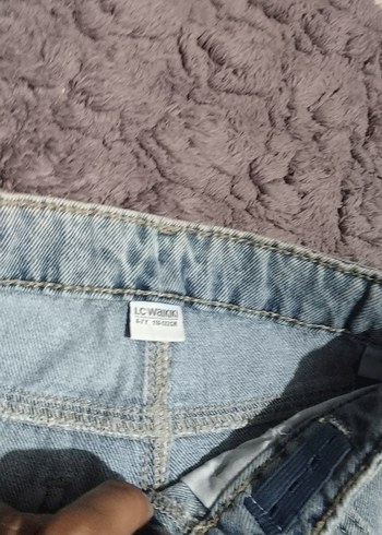 7 Yaş Beden Kız Çocuk Gri Pullu Denim Şort