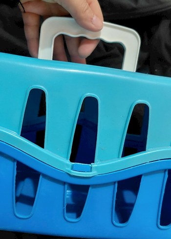 Mavi Plastik Taşıma Kabı