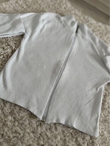 l Beden beyaz Renk FİTİLLİ CROP HIRKA