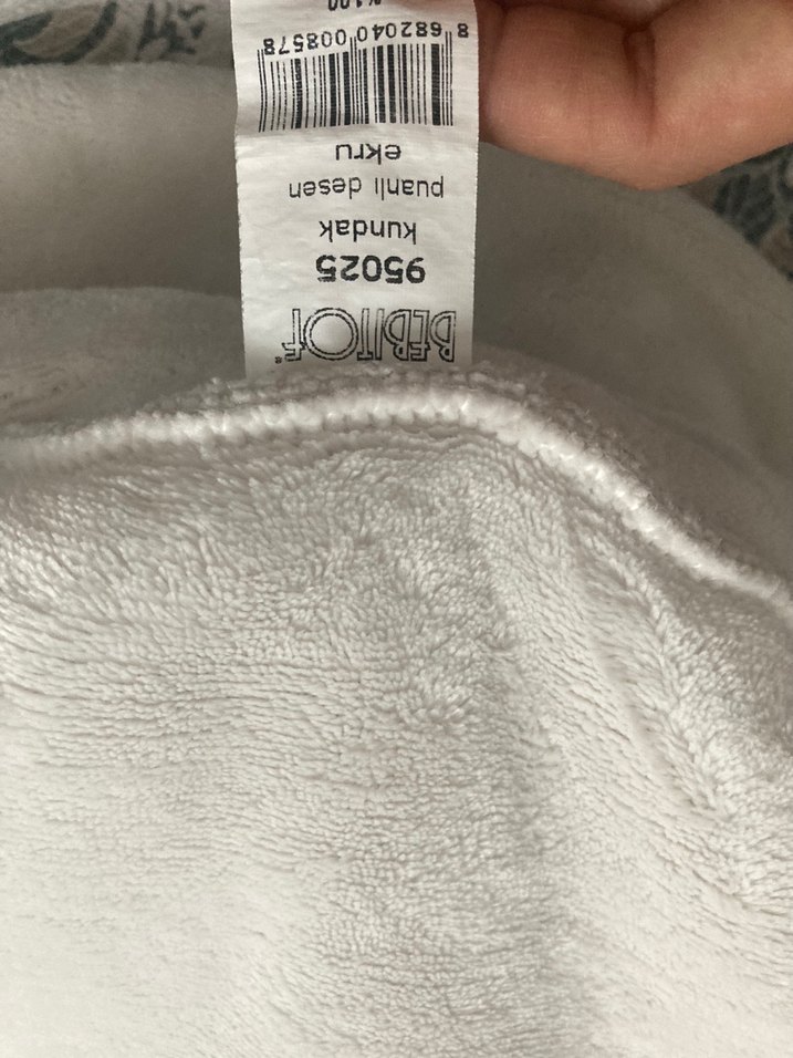 Kapüşonlu Beyaz Bebek Battaniyesi - Görsel 4