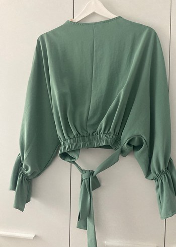 Yeşil V Yaka Fırfırlı Mini Bluz - Görsel 3
