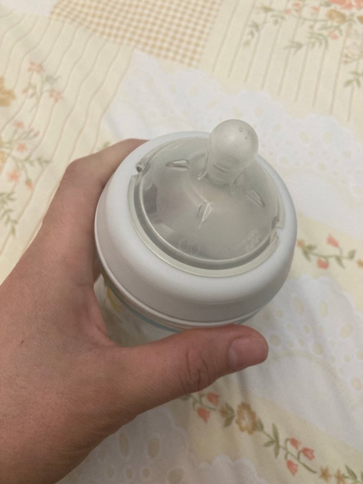 Beyaz Gri Bebek Biberonu - Görsel 4