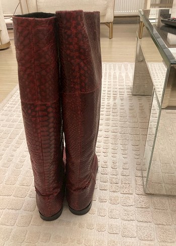 Bordo Deri Yılan Desenli İnce Topuklu Çizme - Görsel 6