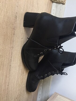 H&M Sadece bir saat giyildi