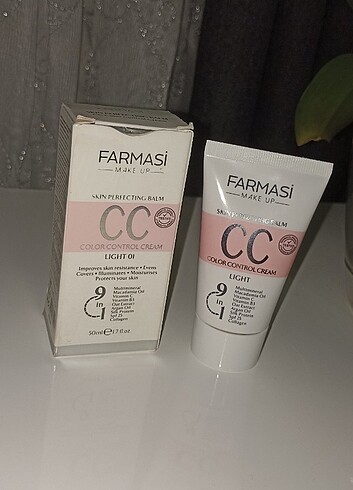 Farmasi cc krem 