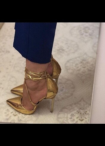 Zara gold ayakkabı 