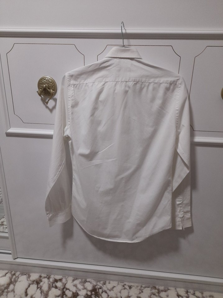 tudors marka Beyaz gömlek 38,40uyumlu - Görsel 3