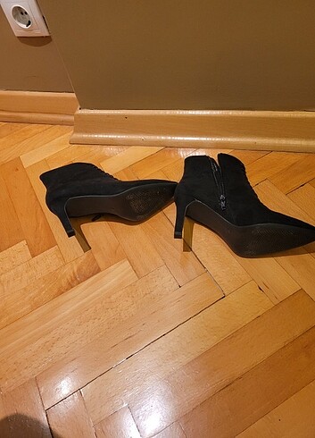 37 Beden siyah Renk 37 numara catwalk bot