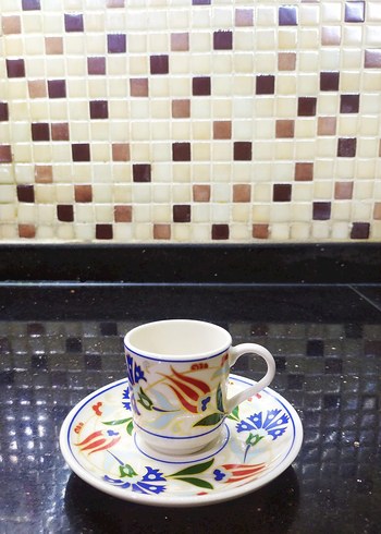 Renkli Çiçek Desenli Fincan Takımı - Görsel 4