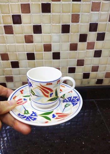 Renkli Çiçek Desenli Fincan Takımı - Görsel 5