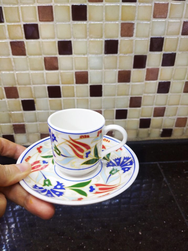 Renkli Çiçek Desenli Fincan Takımı - Görsel 5