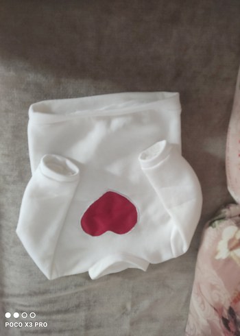 Kız Çocuk Beyaz Sweatshirt Kırmızı Kalp Desenli - Görsel 4