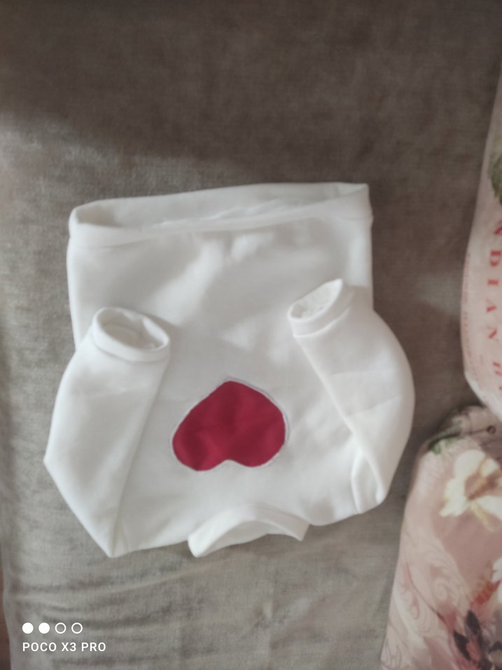 Kız Çocuk Beyaz Sweatshirt Kırmızı Kalp Desenli - Görsel 4