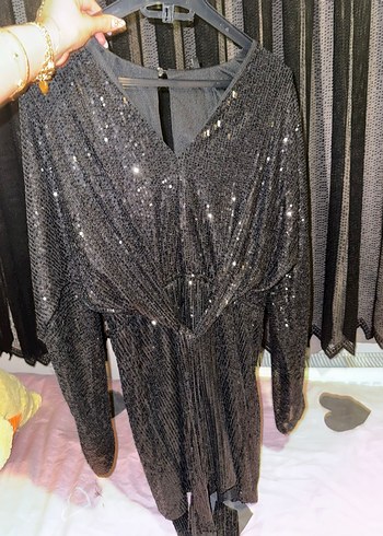 Siyah İşlemeli Kemerli Kadın tulum - Görsel 6