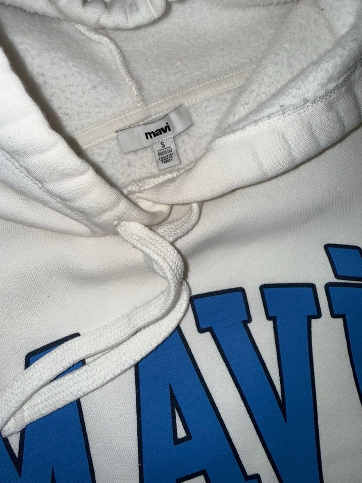 Mavi Baskılı Beyaz Kapüşonlu Sweatshirt - Görsel 3