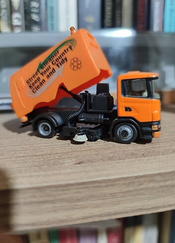 Cararama Scania yol süpürgesi, çöp kamyonu 1/87