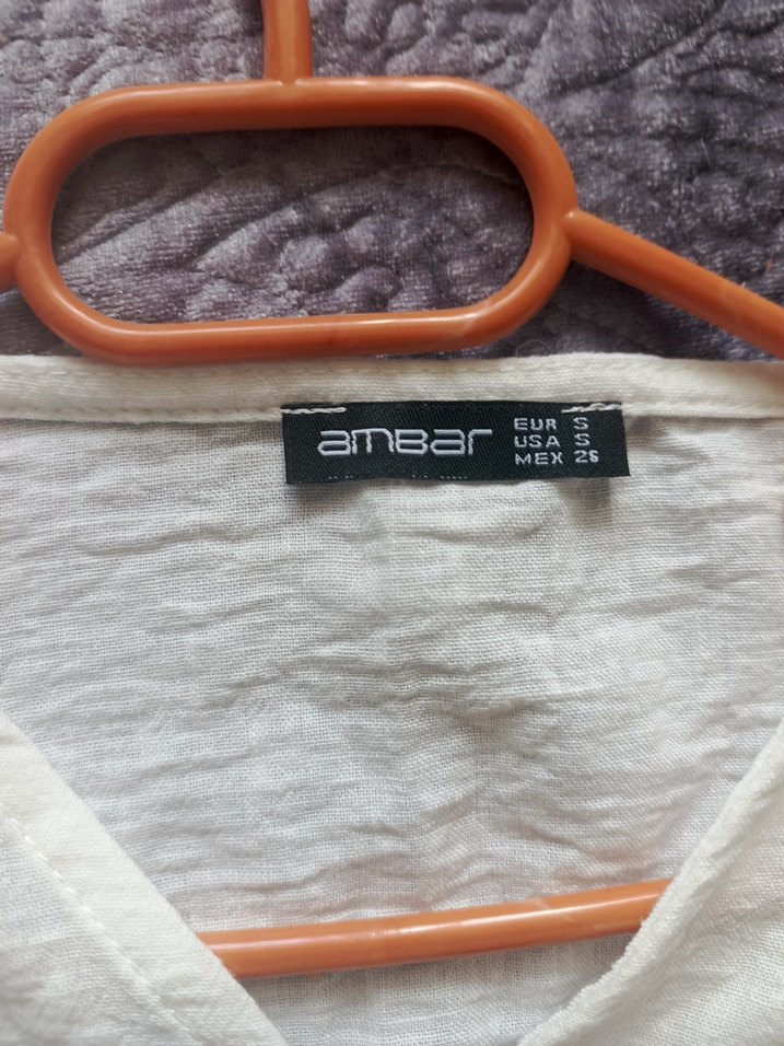 Beyaz Keten V Yaka Kısa Kollu Kadın Gömlek - Görsel 3