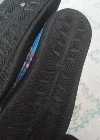 Kızlar için Renkli Bağlama Desenli Sıcak Terlik - Görsel 3