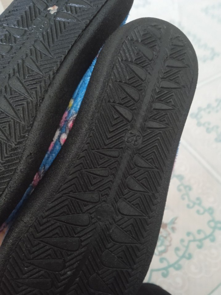 Kızlar için Renkli Bağlama Desenli Sıcak Terlik - Görsel 3