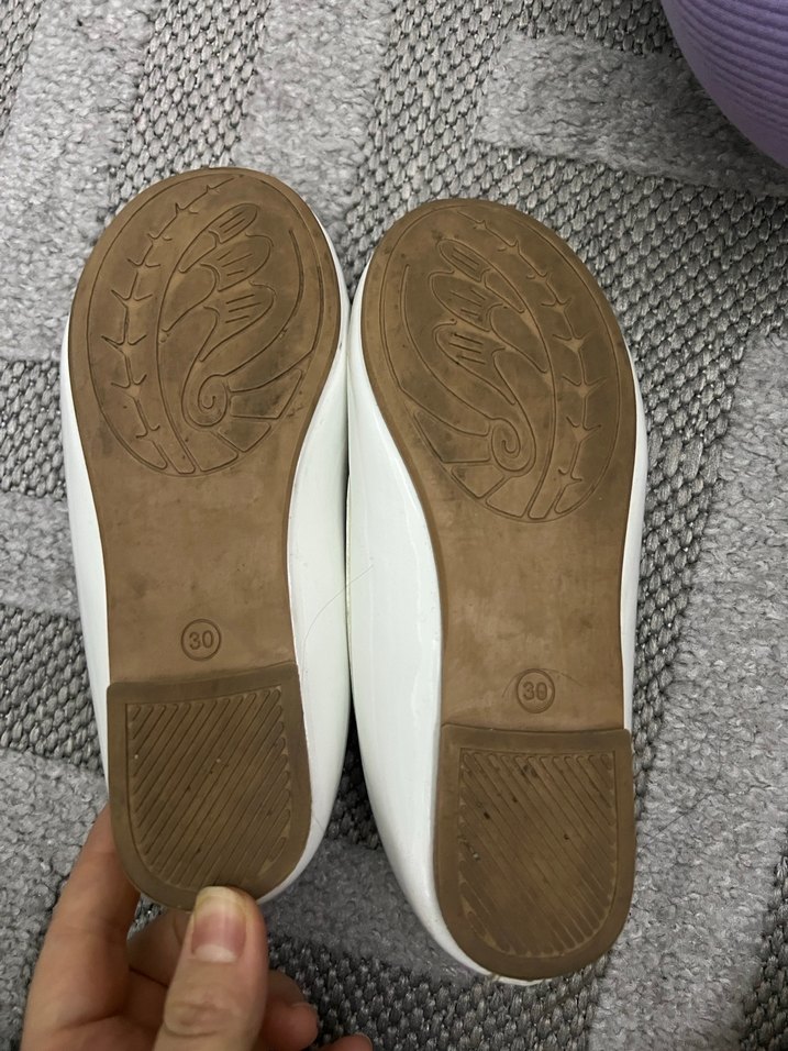 Fiyonklu Beyaz Kız Babet Ayakkabı - Görsel 2